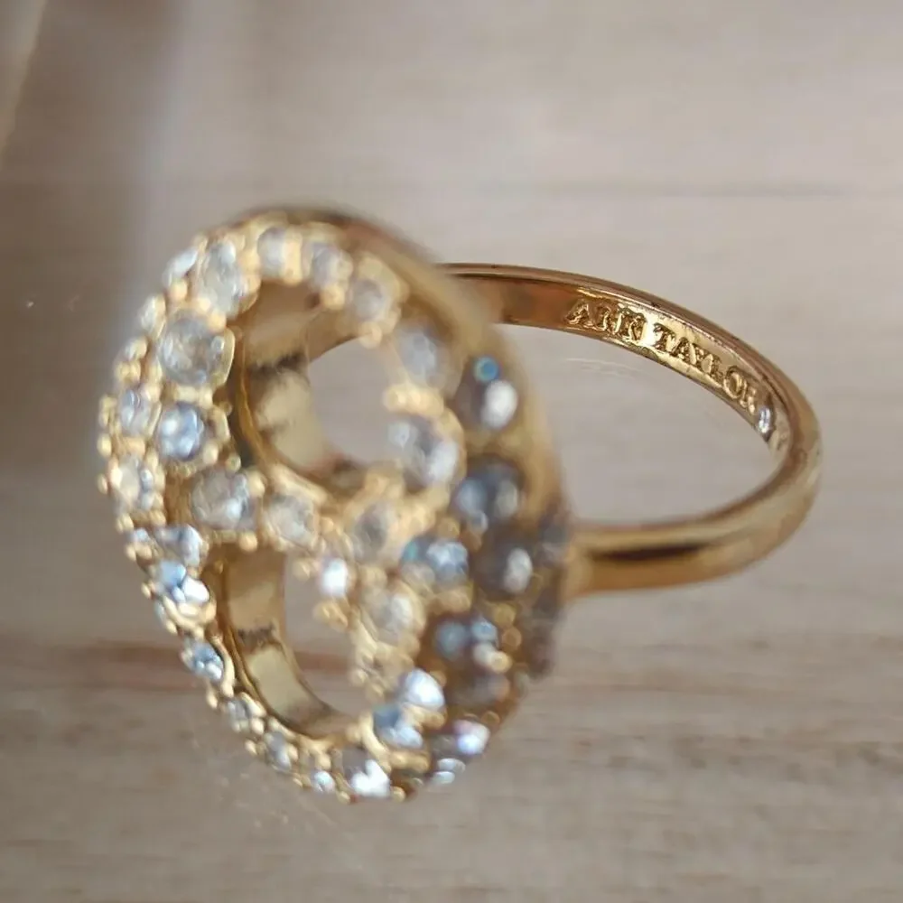 Ann Taylor gold tone ring with pave crystal rhinestones - Size 6.5